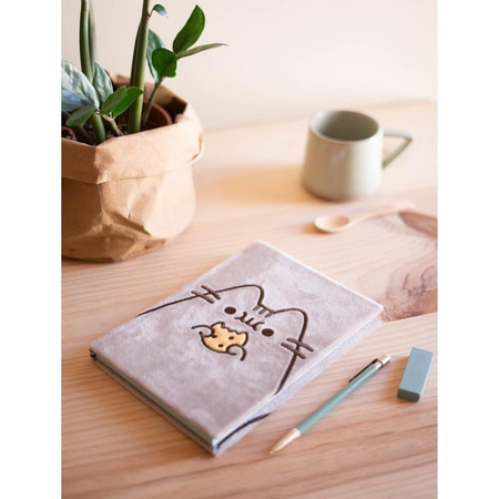 Pusheen - Bloc-notes en peluche A5 de la collection Foodie