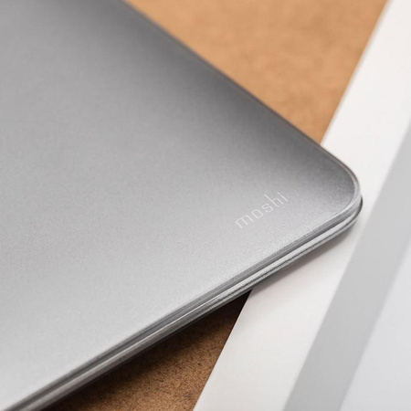 Moshi iGlaze Hardshell Case - Obudowa MacBook Air 13" Retina (M1/2020/2019/2018) (Stealth Clear)