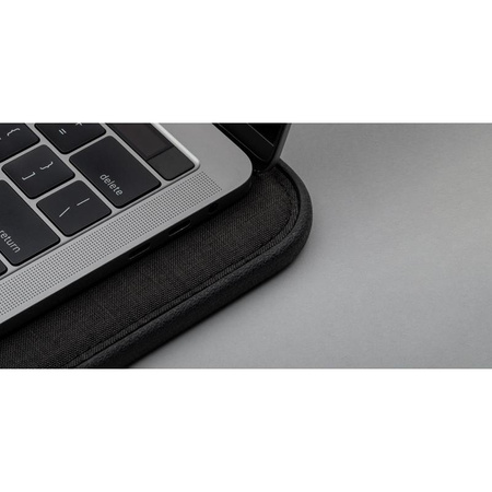 Incase ICON Hülle mit Woolenex - MacBook Pro 16" (2019) Hülle (graphit)