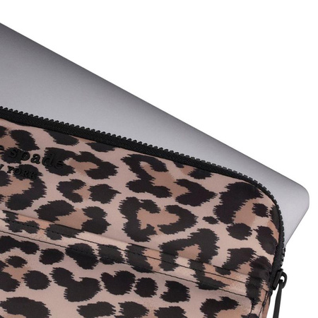 Kate Spade New York Puffer Sleeve - MacBook Pro 16" / Laptop 16" Hülle (Klassischer Leopard)