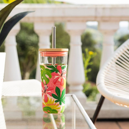 Quokka Liquid Cube - 540 ml glass mug with stainless steel straw (Pink Jungle)