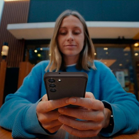 Spigen Ultra Hybrid - Hülle für Samsung Galaxy S23 (Frost Black)