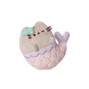 Pusheen - Plüss kis hableány kabalafigura kagylóval 12 cm