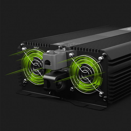 Green Cell - Měnič PRO 12V na 230V 2000W/4000W Modifikovaný sinusový měnič napětí