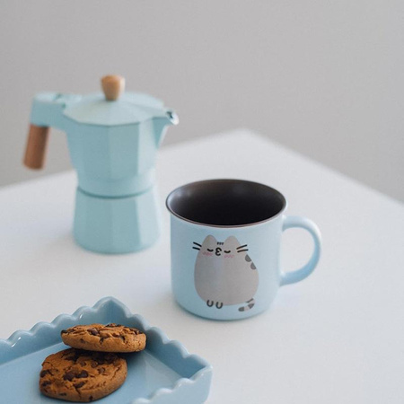 Pusheen - 380 ml Keramikbecher aus der Purrfect Love Kollektion.