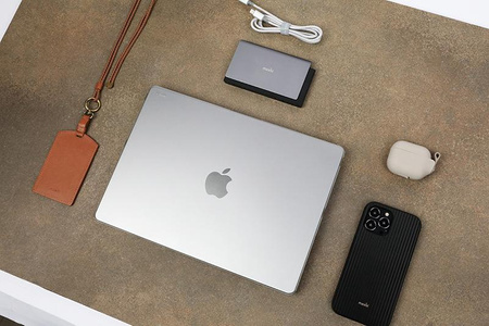 Moshi iGlaze keményhéj tok - MacBook Pro 14" (M4/M3/M2/M1/2024-2021) (Stealth Clear)