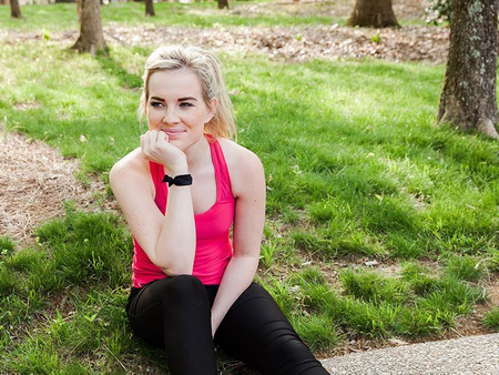 Griffin Ribbon Wristband - Fitbit und Sony SmartBand (silbernes und lila Set)