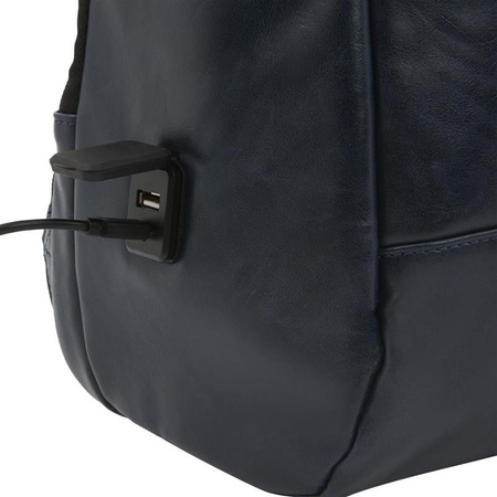 PURO Byday Classic - Plecak ze skóry ekologicznej z zewnętrzym portem USB Notebook 15.6" / tablet (czarny)