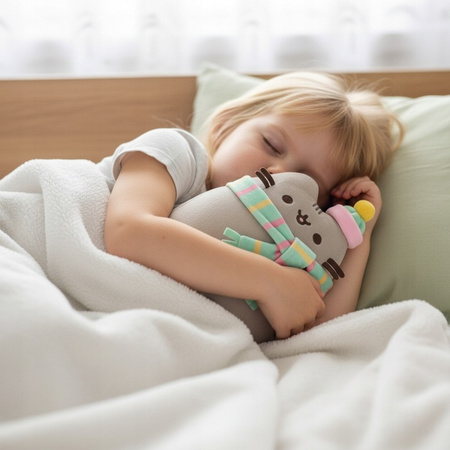 Maskotka Pusheen dla Dziecka w Szaliku i Czapce Oryginalna Przytulanka 24cm