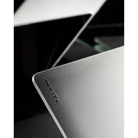 Pouzdro Incase Hardshell - MacBook Air 13" Retina (M1/2020) (Tečkované/čiré)