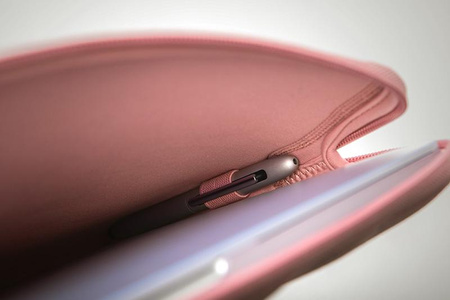 Moshi Pluma - Obal na MacBook Pro 14" (M4/M3/M2/M1/2024-2021) (karafiátově růžový)