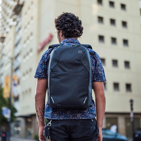 STM Myth Backpack 18L - Batoh MacBook Pro 15" / MacBook Pro 16" / Notebook 15" - 16" (černá)