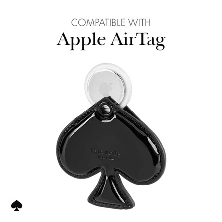 Kate Spade New York Charm Keychain - Ochranné pouzdro přívěsek na Apple AirTag 1 / 2 (Pik)