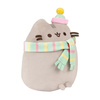 Pusheen - Mascotte en peluche avec écharpe et chapeau 24 cm