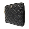 Guess Quilted 4G Sleeve - pouzdro na notebook 15" / 16" (černé)