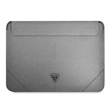 Guess Saffiano Triangle Logo Sleeve - pouzdro na 13" / 14" notebook (stříbrné)