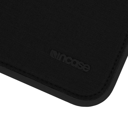 Incase ICON Sleeve s Woolenexem - obal na MacBook Pro 14" (M4/M3/M2/M1/2024-2021) (tmavě modrý)