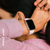 Crong Liquid - Pánt Apple Watch-hoz 38/40/41/42 mm (homokrózsaszín)