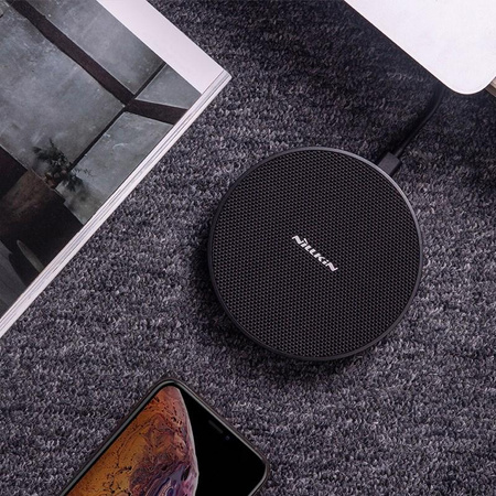 Nillkin PowerFlash Fast Wireless Charger - Chargeur sans fil par induction Qi 15W (Nylon classique)