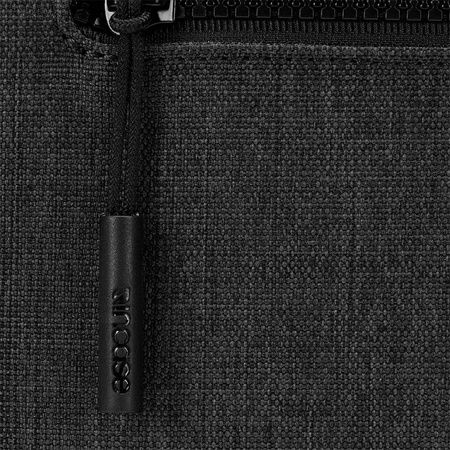 Kompaktní pouzdro Incase z vlny - obal na MacBook Pro 13" (M2/M1/2020-2012) / MacBook Air 13" (M3/M2/M1/2024-2018) (grafitová)