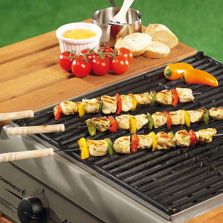 BBQ - brochettes tout métal 24 cm (4pcs).)
