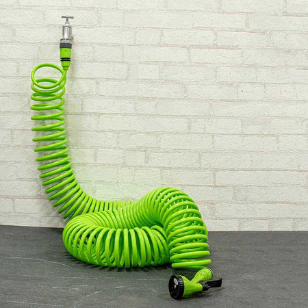 Kinzo - Spiral garden hose with couplings and gun included 30 m