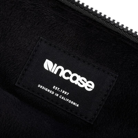 Incase Compact Sleeve in Woolenex - obal s kapsou pro MacBook Pro 14" (2023-2021) (grafitová)