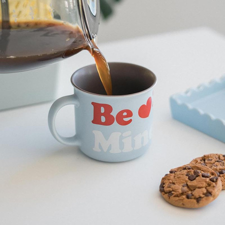 Pusheen - 380 ml Keramikbecher aus der Purrfect Love Kollektion.