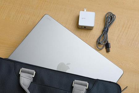 Moshi iGlaze Hardshell Case - MacBook Pro 14" Gehäuse (2021) (Stealth Clear)