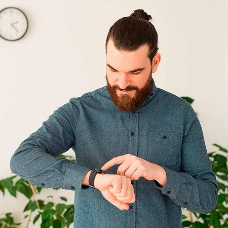 Spigen Fit Lite Band - Strap for Samsung Galaxy Watch 4 / 5 / 5 Pro / 6 (Black)