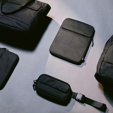 Incase Crosstown Sleeve with Woolenex - Pouzdro s kapsou na MacBook Pro 16" (M4/M3/M2/M1/2024-2021) (Černá)