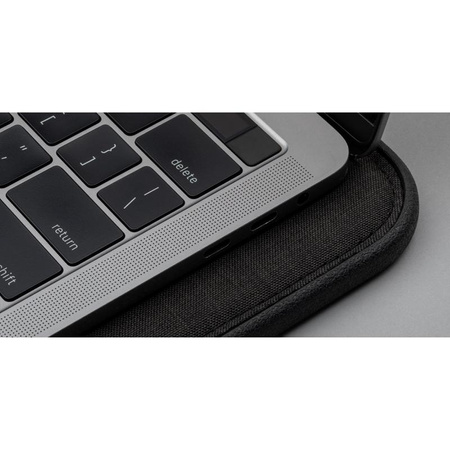 Incase ICON Hülle mit Woolenex - MacBook Pro 16" (2019) Hülle (graphit)