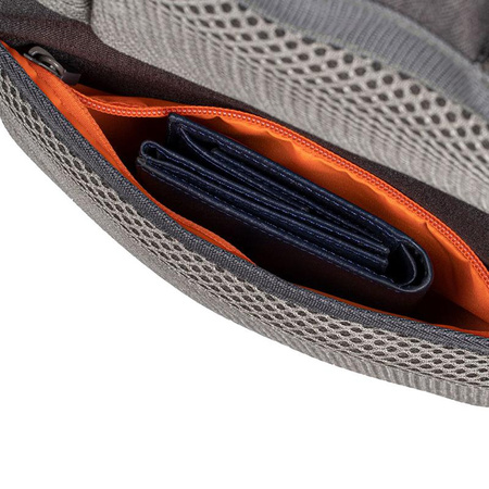 Rivacase - Galapagos, batoh na notebook, laptop 15,6" (khaki)
