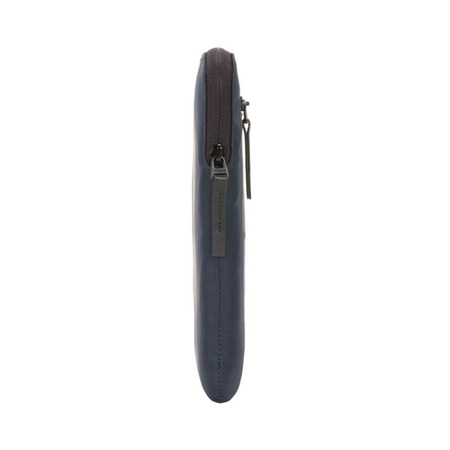 Incase Compact Sleeve in Flight Nylon - MacBook Pro 13" (M2/M1/2022-2012) / MacBook Air 13" (M2/M1/2022-2018) Cover (navy blue)