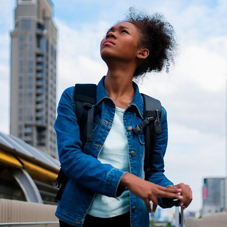 Spigen Rugged Armor - Schutzhülle für Samsung Galaxy SmartTag 2 (Schwarz)