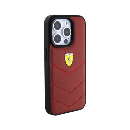 Logo Ferrari en métal matelassé - Coque iPhone 15 Pro (rouge)