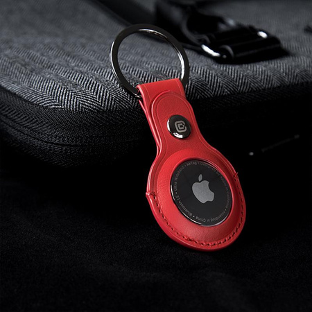 Kožené pouzdro Crong s kroužkem na klíče - Kožené ochranné pouzdro s kroužkem na klíče pro Apple AirTag (červené)