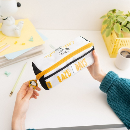 Snoopy - Pencil case with double compartment from the Lazy Days collection