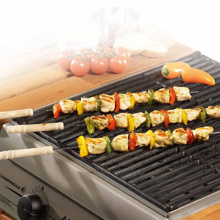 BBQ - nyársak fa nyéllel, hosszú 38 cm (4db).)