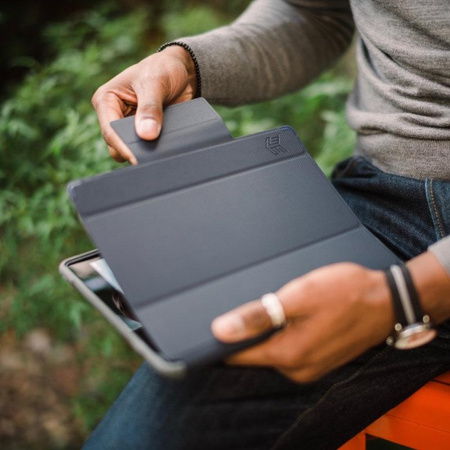 STM Dux Plus Duo - Gepanzerte Hülle für iPad 10.2" (2021-2019) MIL-STD-810G mit Apple Pencil Ladefunktion (Schwarz)