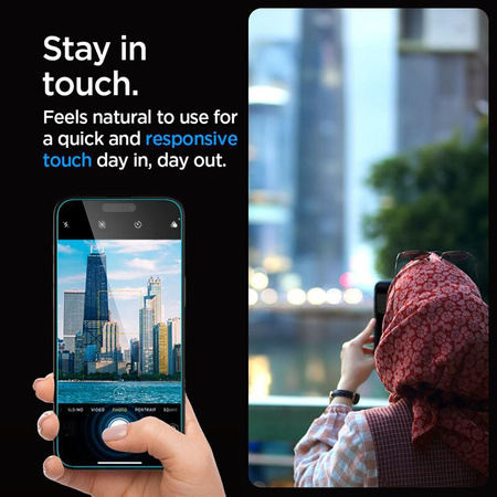Spigen GLAS.TR EZ FIT Privacy - Tvrzené sklo s filtrem soukromí pro iPhone 15