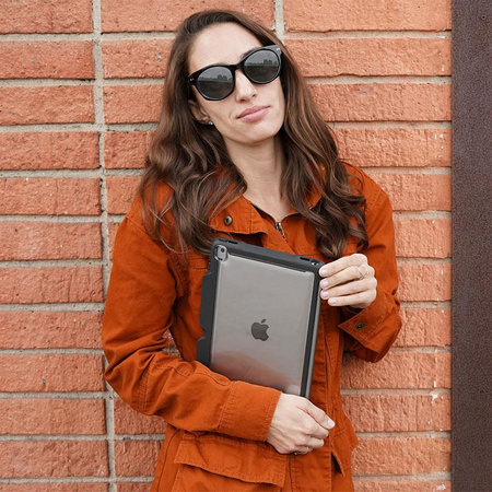 STM Dux Shell Duo - pouzdro pro iPad 10,2" (2021) / 8 (2020) / 7 (2019) (Černá)