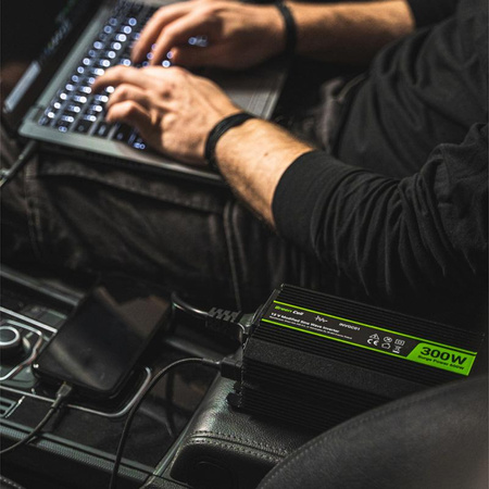 Green Cell - Spannungswandler Inverter PRO 12V bis 230V 2000W/4000W Modifizierte Sinuswelle