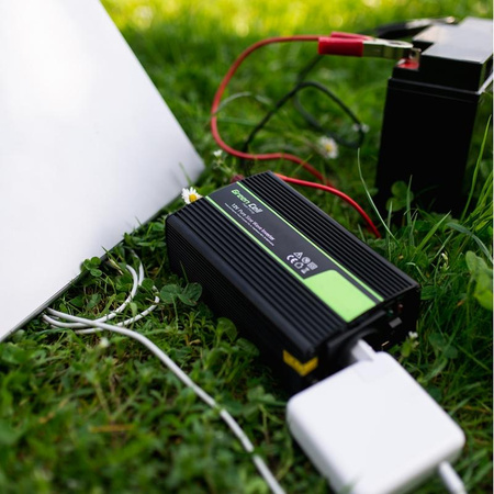 Green Cell - Convertisseur de tension Onduleur 12V à 230V 300W/600W Onde sinusoïdale modifiée